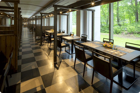 「Hibara Dining」自助餐廳內部